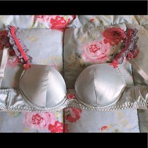 Victoria’s Secret Dream Angels Bra 32B